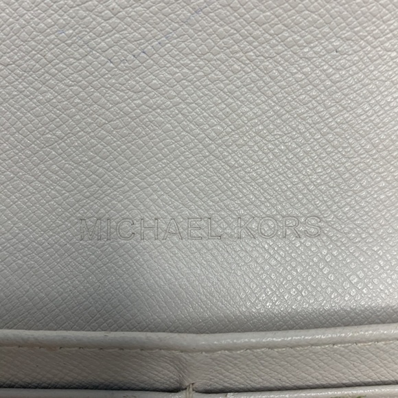 Michael Kors Fulton vanilla Flap Wallet - Picture 7 of 8